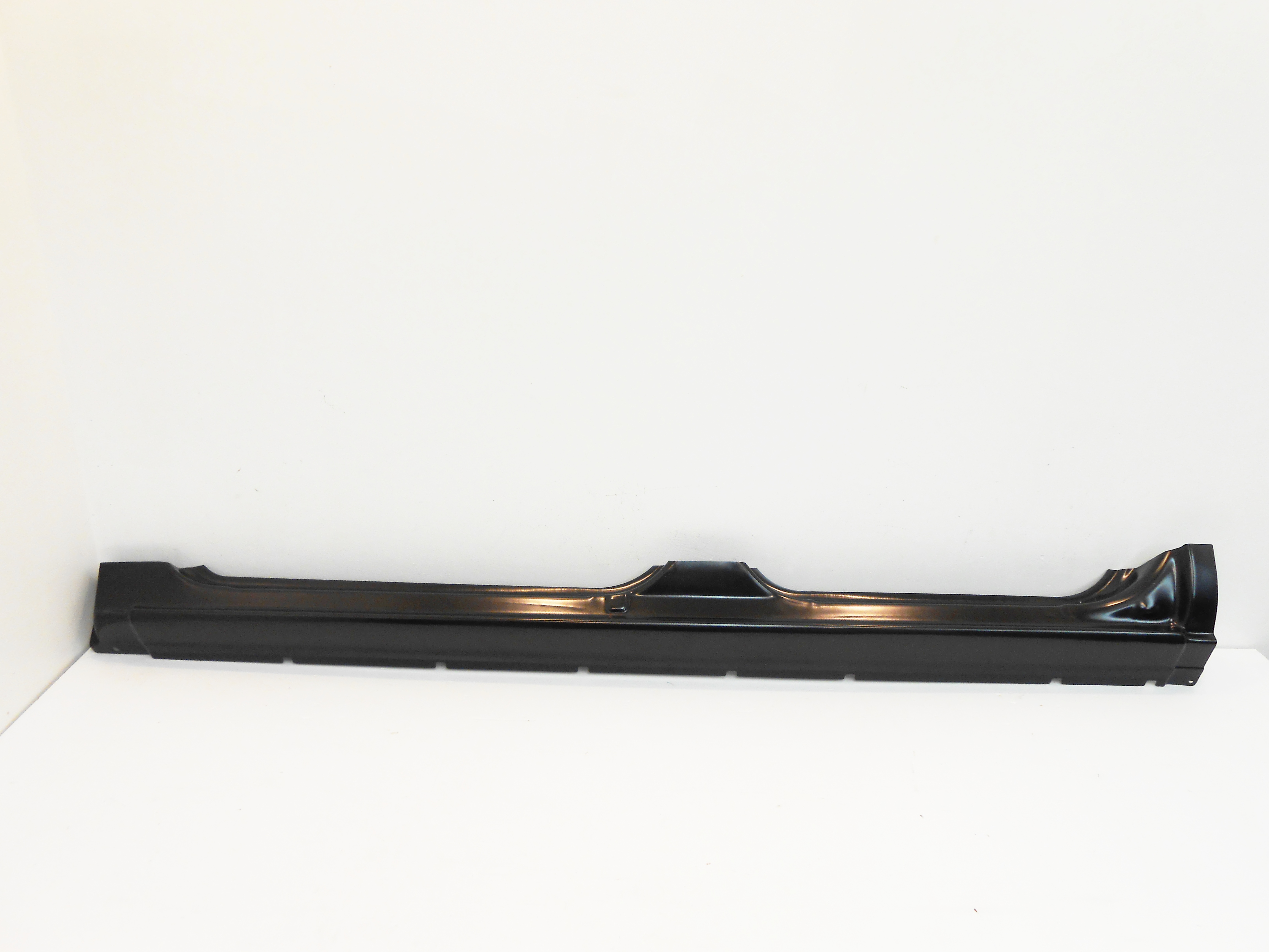Rocker Panel LH/Drive Fits 04 07 Chevrolet Silverado 1500 Tahoe 0856